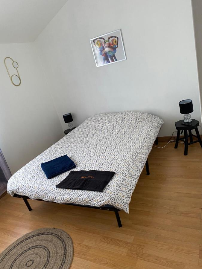 Chambre Privee Dammarie Les Lys Hotel Bagian luar foto